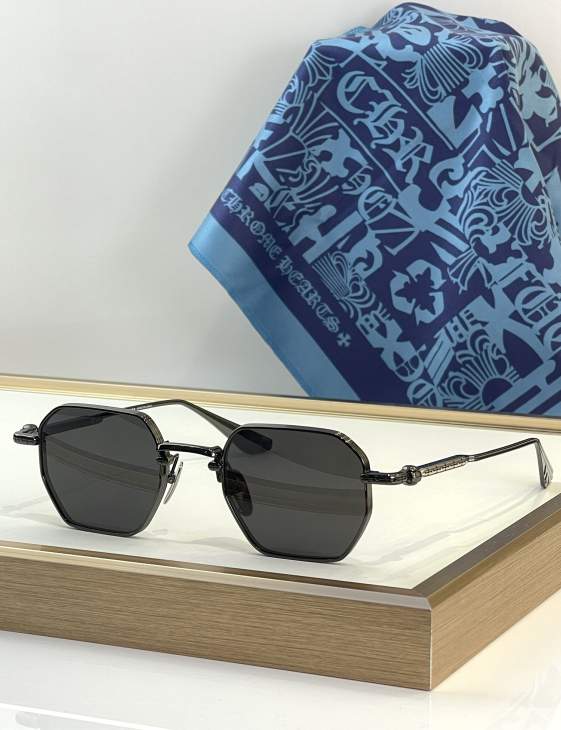 Picture of Chrome Hearts Sunglasses _SKUfw76162078fw